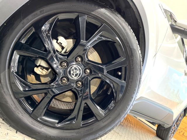 TOYOTA C-HR 2019 Image 31