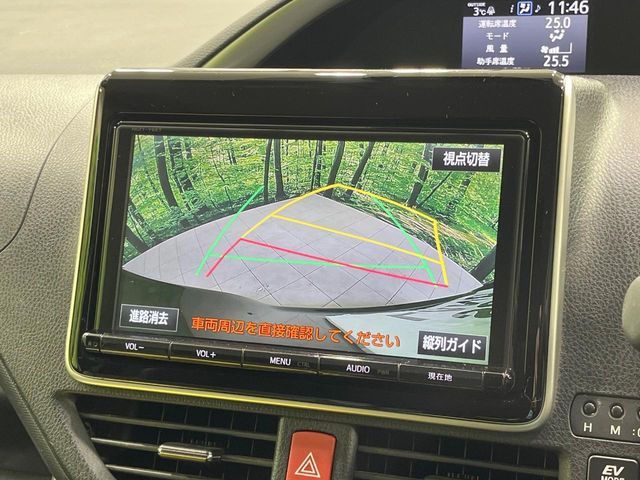 TOYOTA VOXY HYBRID 2017 Image 31