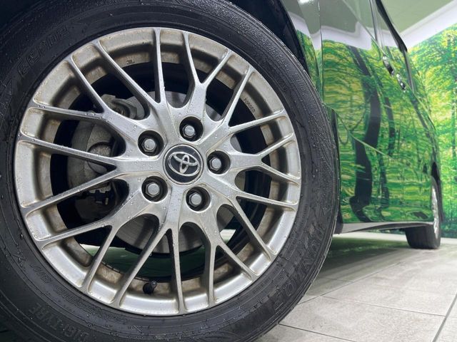 TOYOTA VOXY HYBRID 2017 Image 31