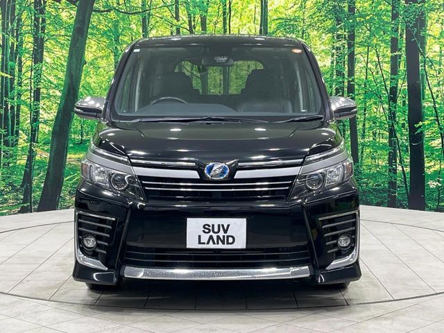 TOYOTA VOXY HYBRID 2017 Image 31