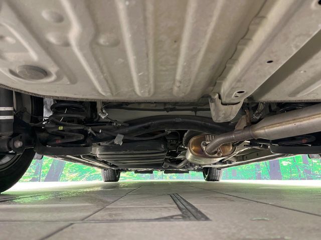 TOYOTA VOXY HYBRID 2017 Image 31