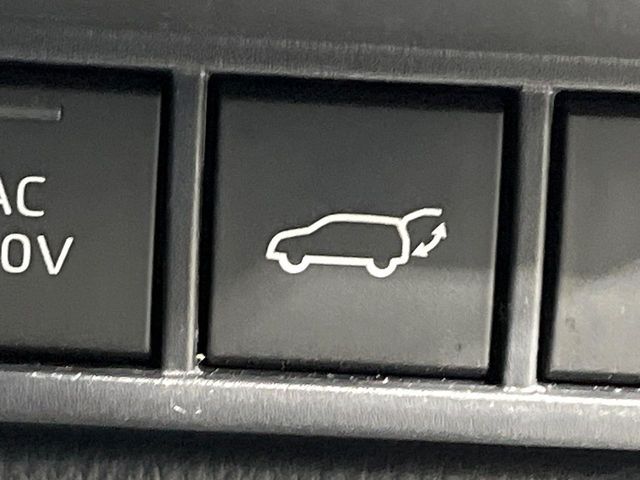 TOYOTA PRIUS 4WD 2025 Image 31