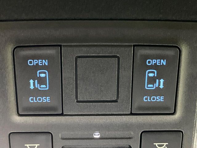 TOYOTA NOAH 4WD 2025 Image 31