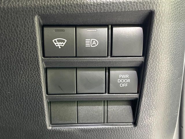 TOYOTA NOAH 4WD 2025 Image 31