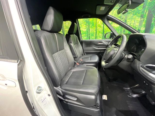 TOYOTA NOAH 4WD 2025 Image 31