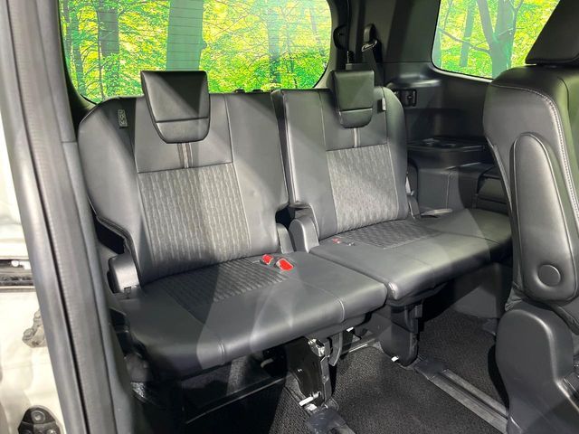 TOYOTA NOAH 4WD 2025 Image 31