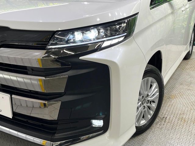 TOYOTA NOAH 4WD 2025 Image 31