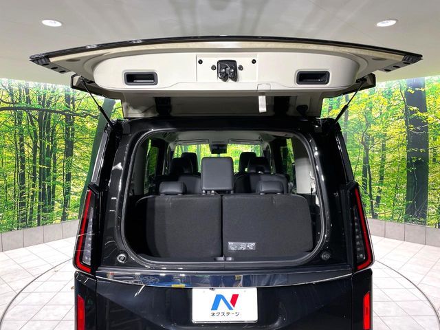 NISSAN SERENA  WG 2023 Image 31