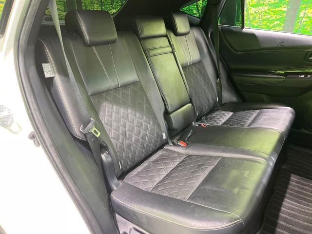 TOYOTA HARRIER HYBRID 2017 Image 31