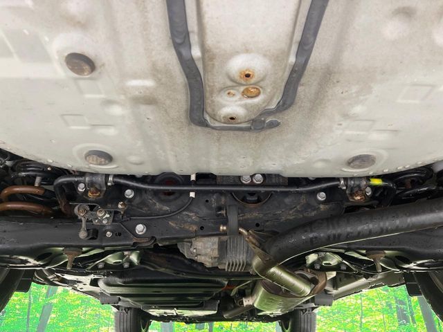 TOYOTA HARRIER HYBRID 2017 Image 31