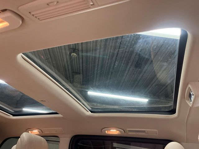 MERCEDES BENZ V CLAS 2023 Image 31