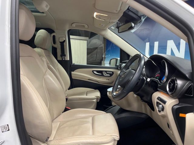 MERCEDES BENZ V CLAS 2023 Image 31