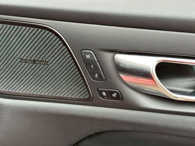 VOLVO S60 2023 Image 31