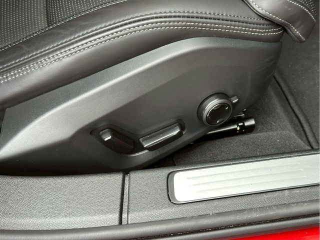 VOLVO S60 2023 Image 31