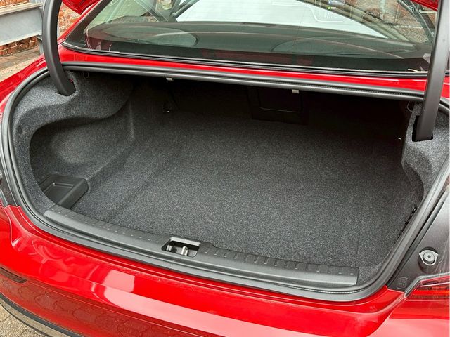 VOLVO S60 2023 Image 31