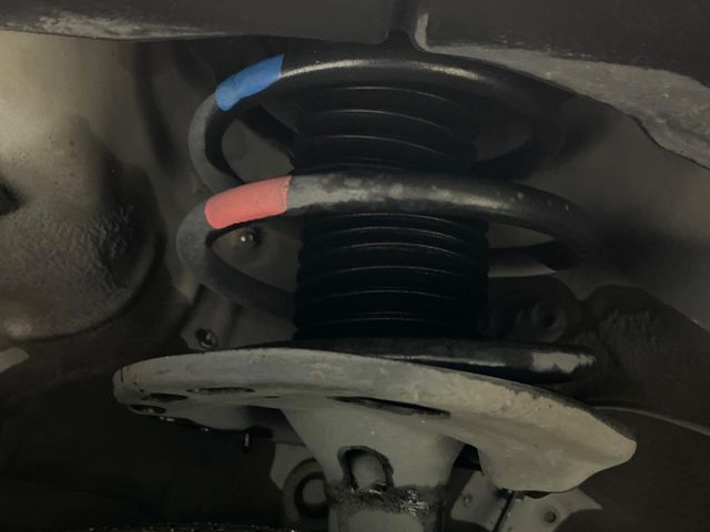 TOYOTA HARRIER HYBRID 2014 Image 31