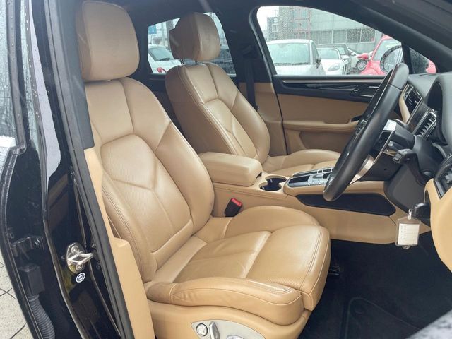 PORSCHE MACAN 2017 Image 31