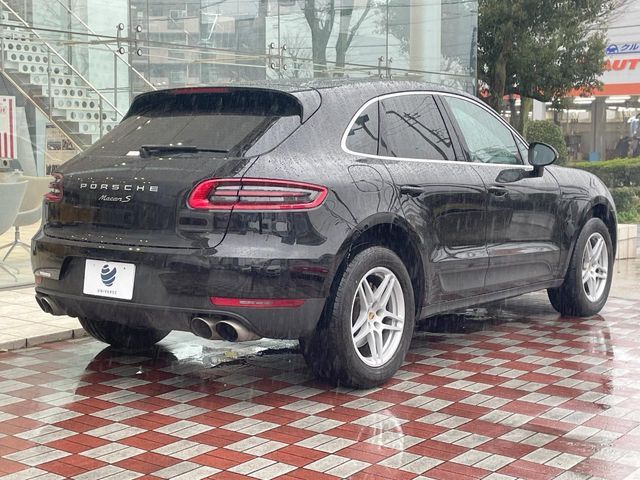 PORSCHE MACAN 2017 Image 31