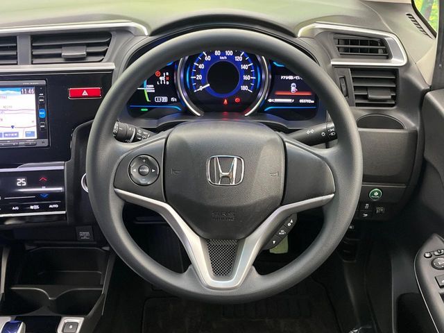 HONDA FIT HYBRID 2016 Image 31