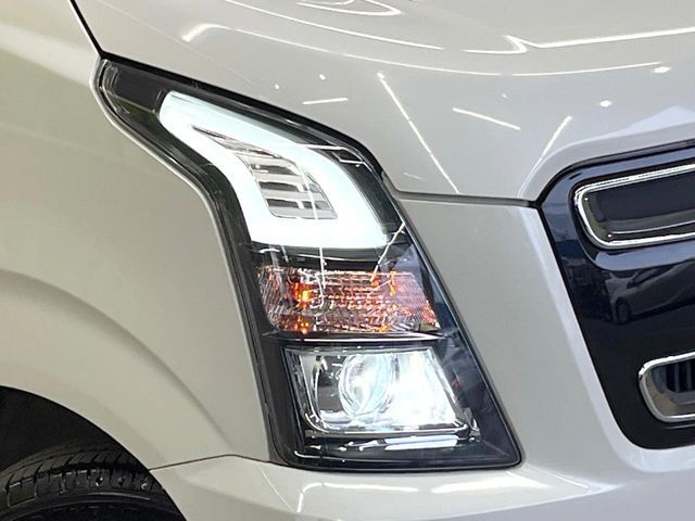 SUZUKI WAGON R STINGRAY 2018 Image 31