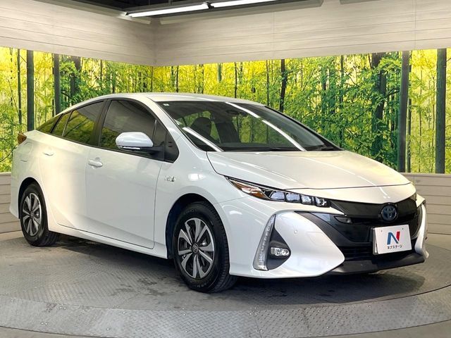 TOYOTA PRIUS PHV 2020 Image 31