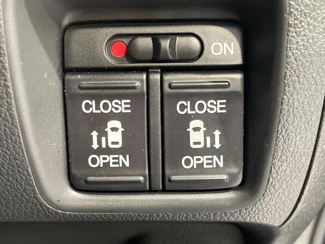 HONDA N BOX 2015 Image 31