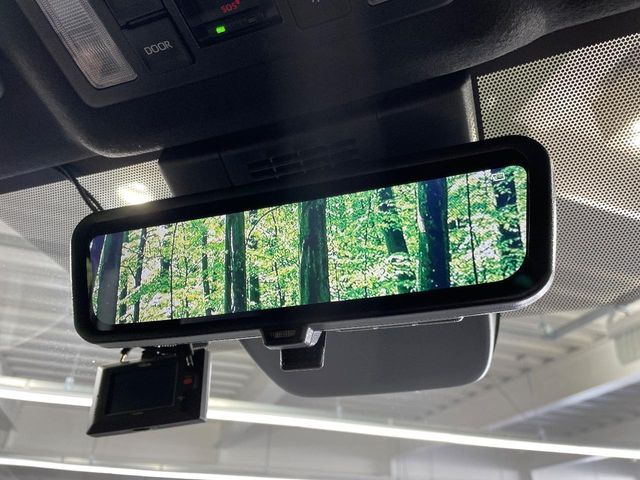 TOYOTA VOXY HYBRID 2024 Image 31