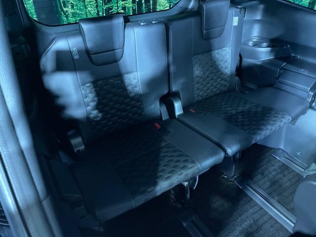 TOYOTA VOXY HYBRID 2024 Image 31