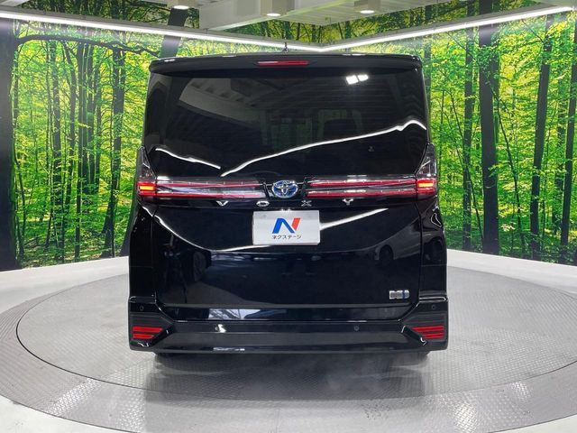 TOYOTA VOXY HYBRID 2024 Image 31