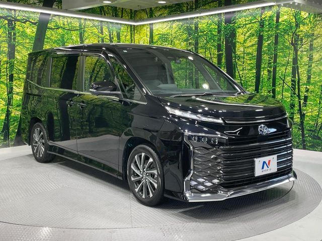 TOYOTA VOXY HYBRID 2024 Image 31