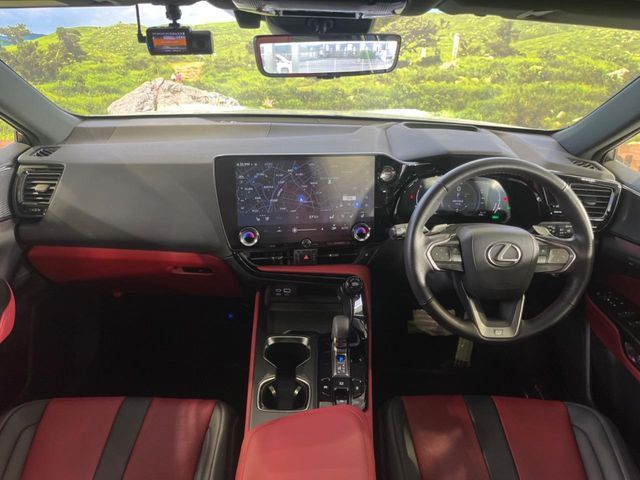 TOYOTA LEXUS NX350H 2023 Image 31