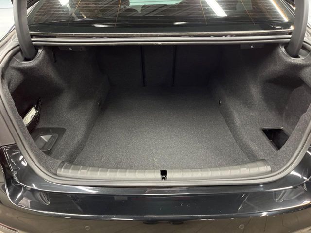 BMW 5SERIES SEDAN 2019 Image 31