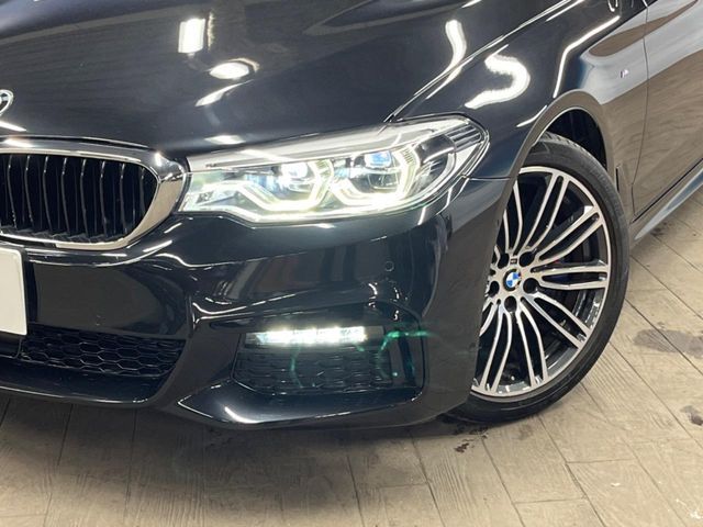BMW 5SERIES SEDAN 2019 Image 31