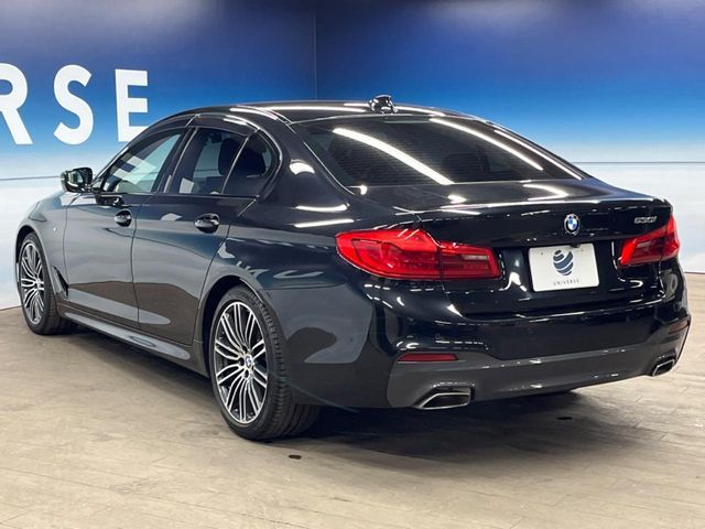 BMW 5SERIES SEDAN 2019 Image 31