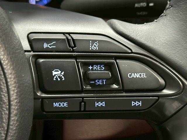 TOYOTA YARIS CROSS HYBRID 2020 Image 31