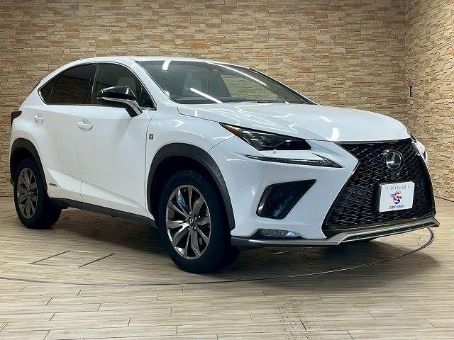 TOYOTA LEXUS NX300H 2018 Image 31