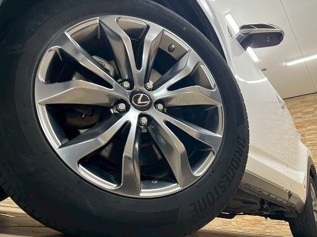 TOYOTA LEXUS NX300H 2018 Image 31