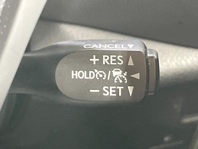 TOYOTA C-HR 2018 Image 31