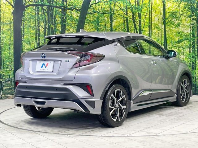 TOYOTA C-HR 2018 Image 31