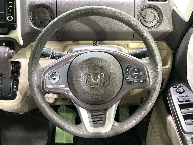 HONDA N BOX 2017 Image 31