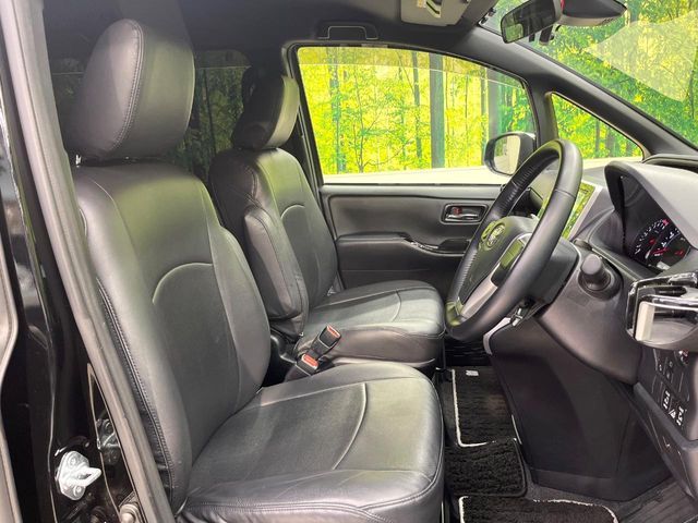 TOYOTA VOXY 2021 Image 31