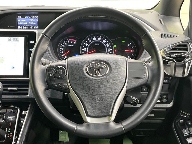 TOYOTA VOXY 2021 Image 31
