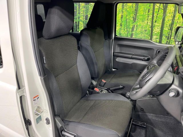 SUZUKI JIMNY NOMADE 2025 Image 31