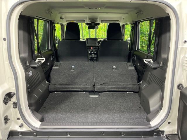 SUZUKI JIMNY NOMADE 2025 Image 31