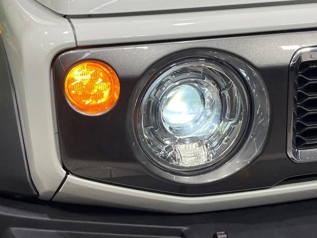 SUZUKI JIMNY NOMADE 2025 Image 31