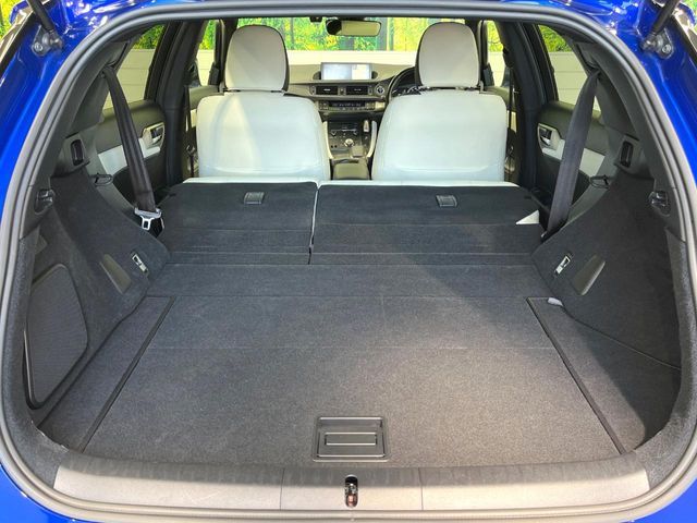 TOYOTA LEXUS CT200H 2017 Image 31