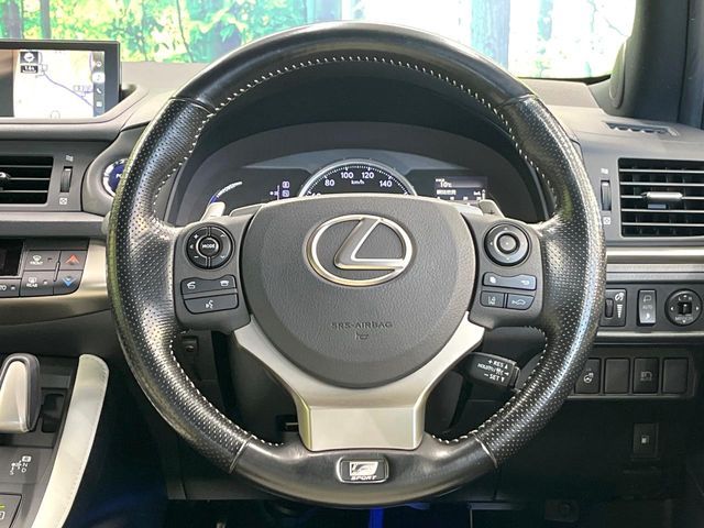 TOYOTA LEXUS CT200H 2017 Image 31
