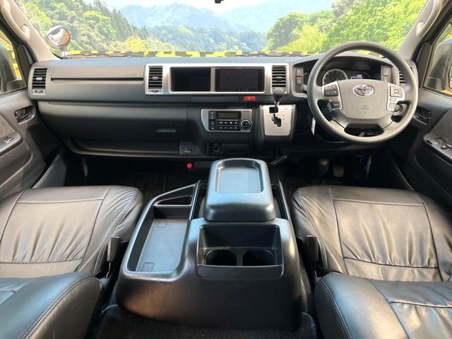TOYOTA HIACE WAGON 2023 Image 31