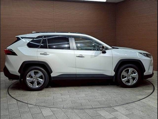 TOYOTA RAV4 HYBRID 4WD 2021 Image 31