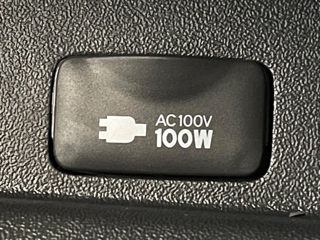 TOYOTA HIACE VAN 2WD 2025 Image 31